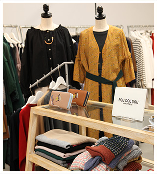 20代女性中心に人気のアパレルブランドPOU DOU DOU